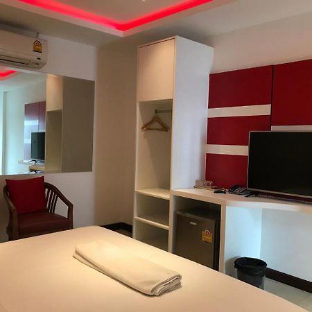 Picasso Motel Pattaya Exterior photo
