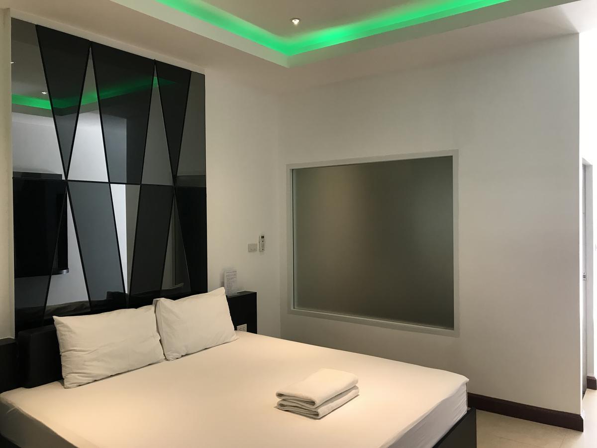 Picasso Motel Pattaya Exterior photo